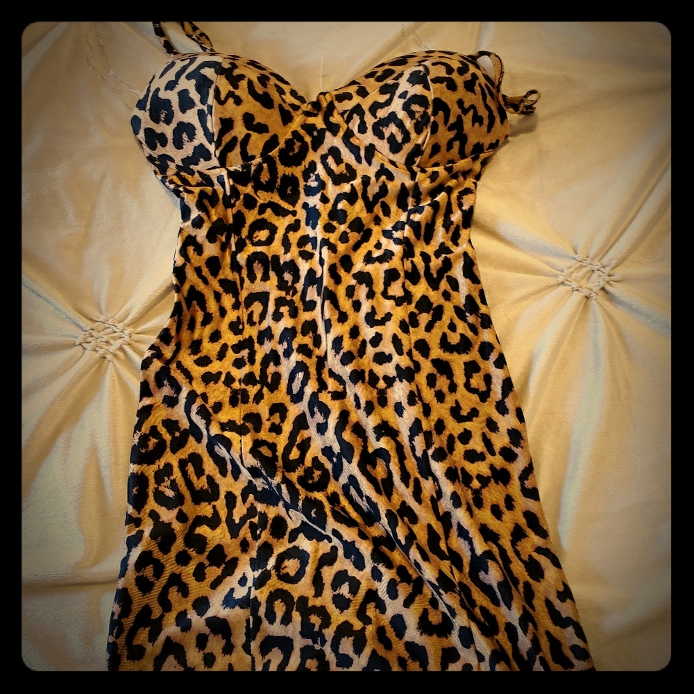 Leopard midi dress